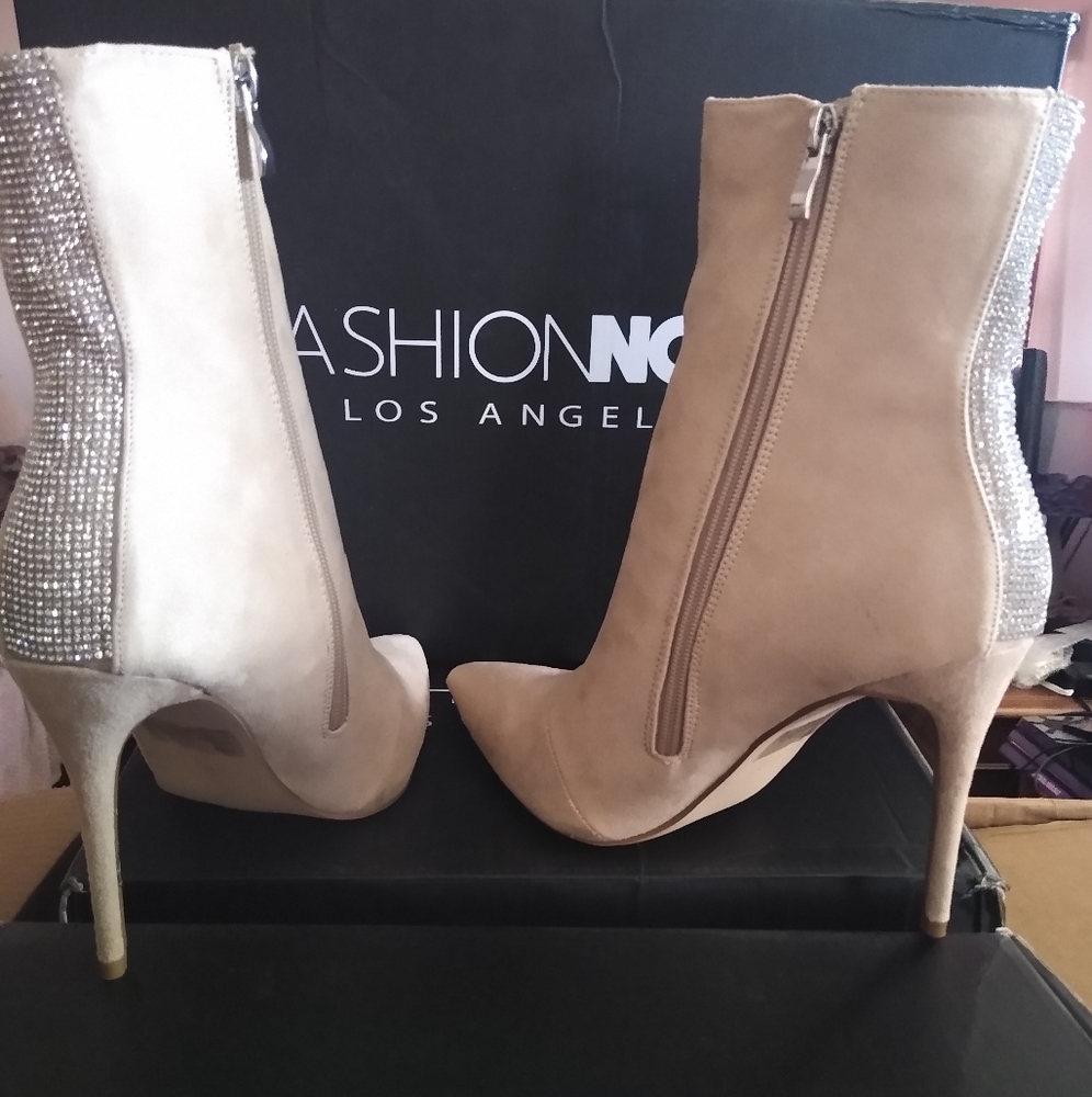 Suede Stoned booties